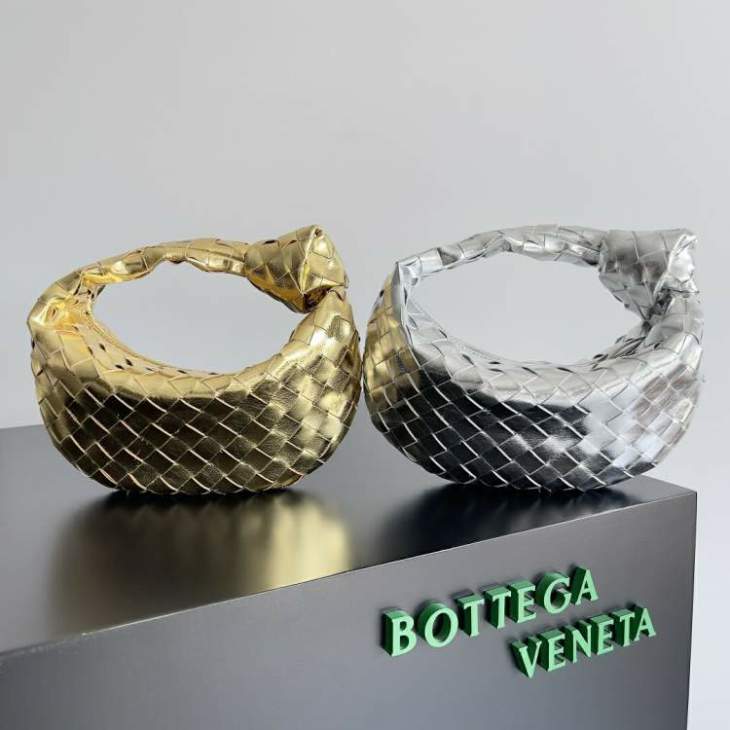 Picture of Bottega Veneta Handbags _SKUfw185066069fw